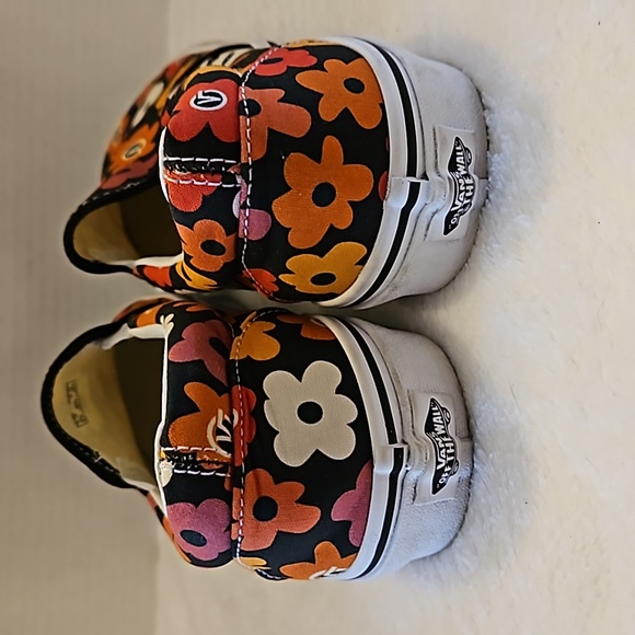 Vans | Women's Black Body Orange Floral Slip-On Sneakers Sz 9 - Picture 4 of 12
